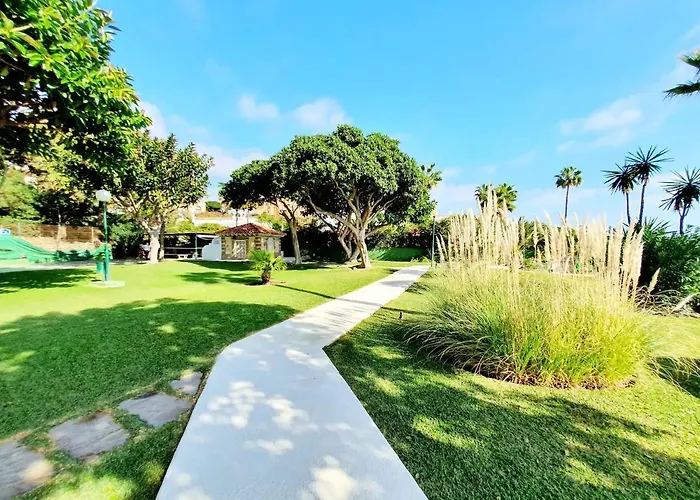 Апартаменты Costa Михас